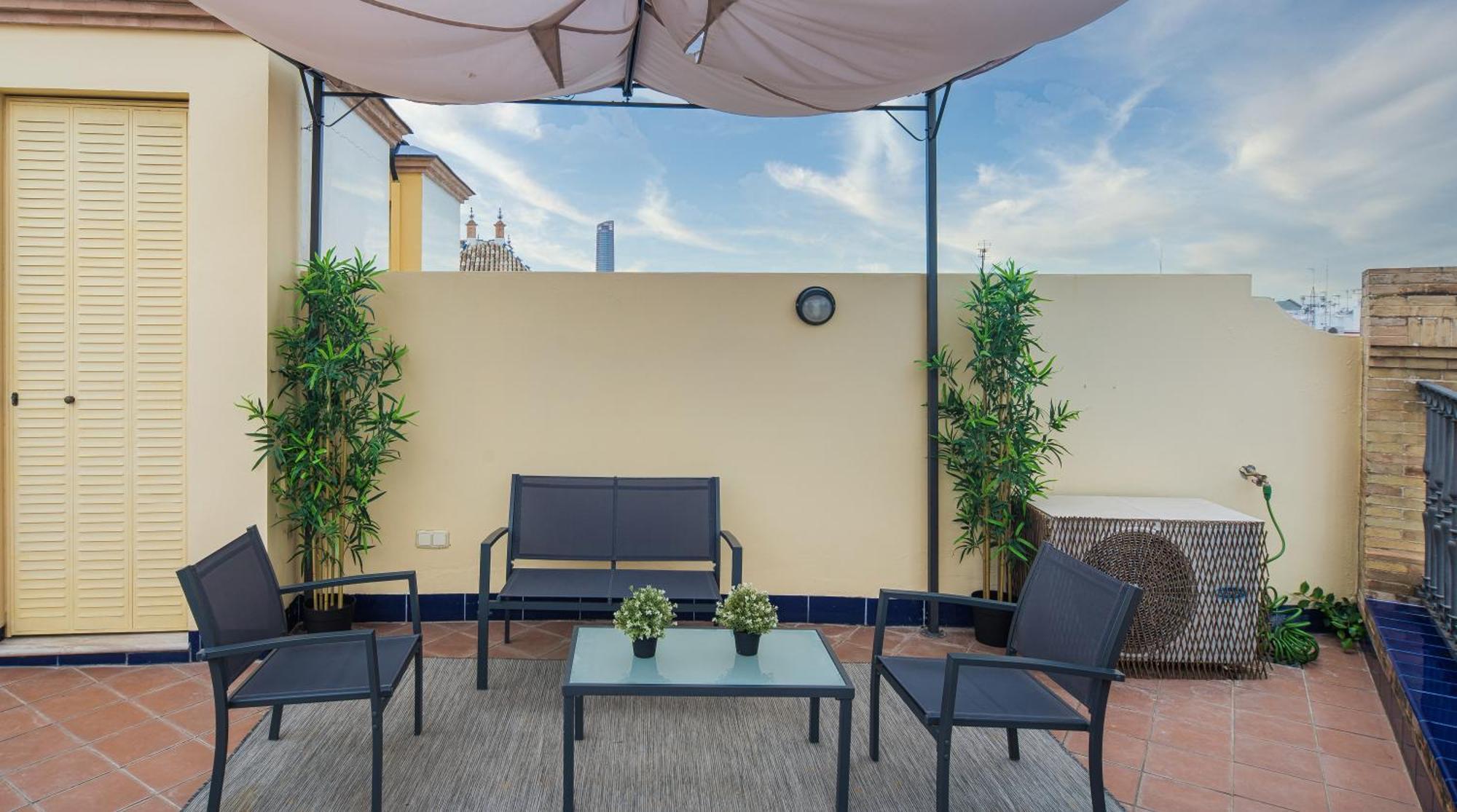 Apartament Exclusive Triplex With Private Terrace Sewilla Zewnętrze zdjęcie